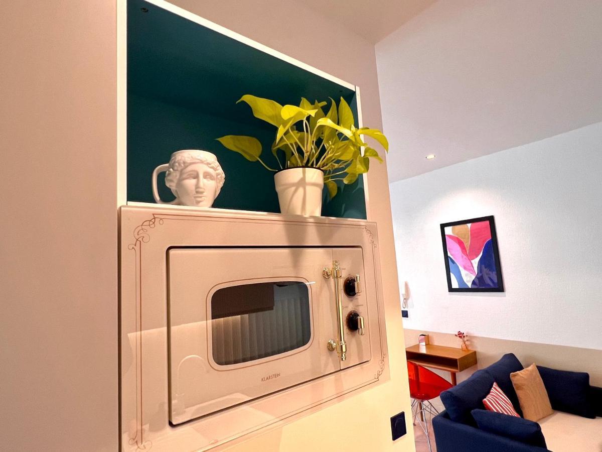 Roma Reva: Design Et Home Cinema Ним Экстерьер фото